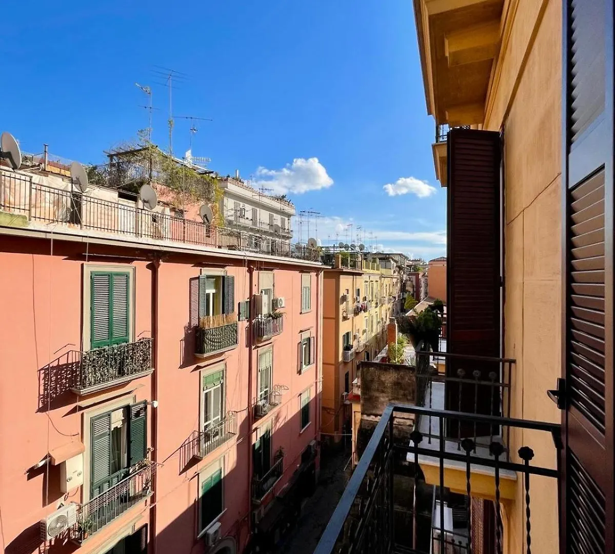 Chiaia N 24 Apartment Naples Italy