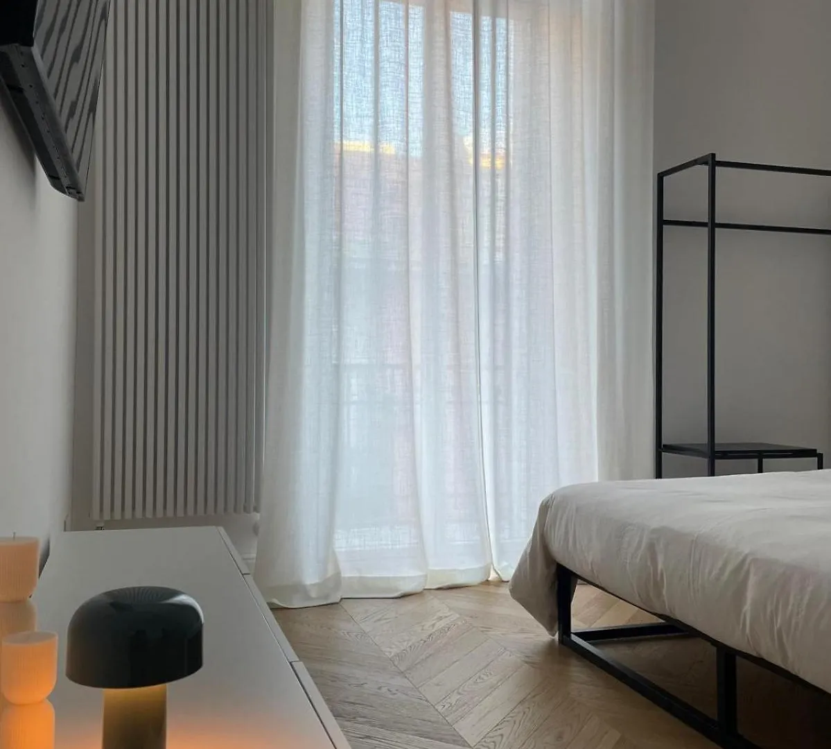 Chiaia N 24 location